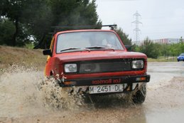 Cruzando el Charquito