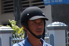 Dando tumbos por el Sureste Asi&aacute;tico - Jerem&iacute;as Poebe en el Tri&aacute;ngulo de Oro - Sombreros y Cascos Vietnam